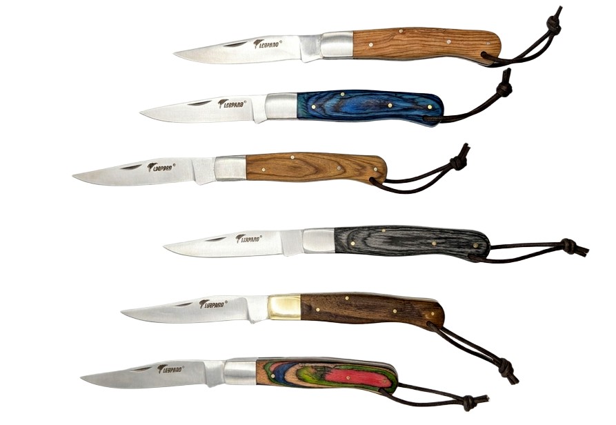 L - Assortiment de 6 couteaux du marin avec cordon - 12 cm